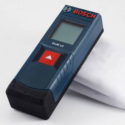 Bosch GLM 100-23 Laser Measure Contents